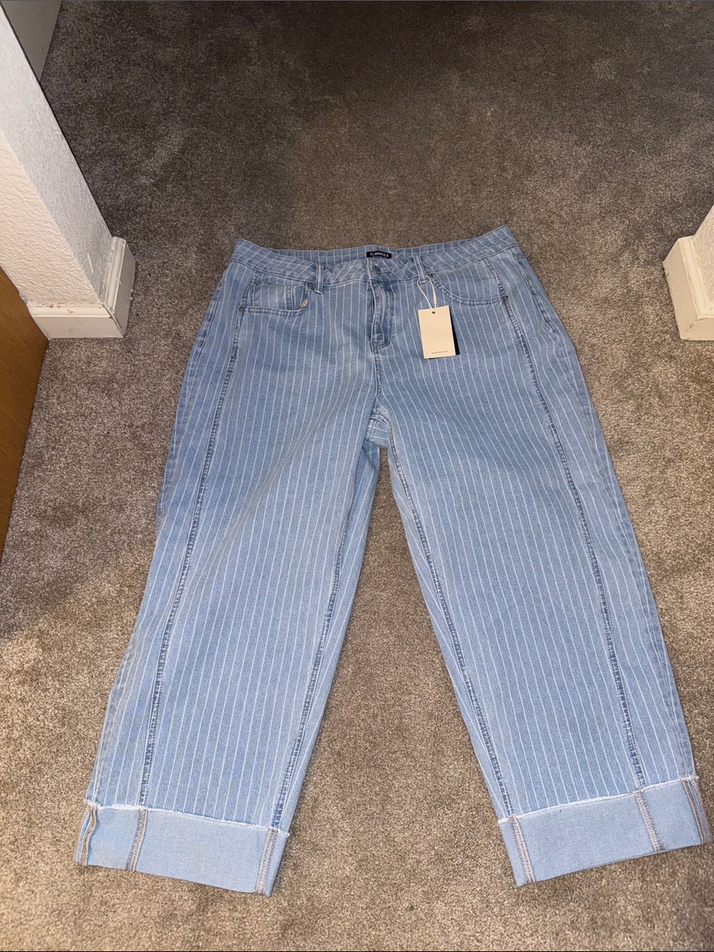 Relaxed Boyfriend Jeans in Light Blue Pinstripe